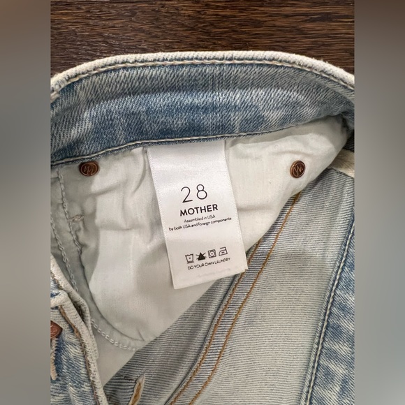 MOTHER Light Blue Distressed Ankle Jeans - Picture 2 of 3